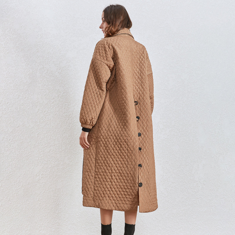 Women's dark buckle smooth plaid trench coat.