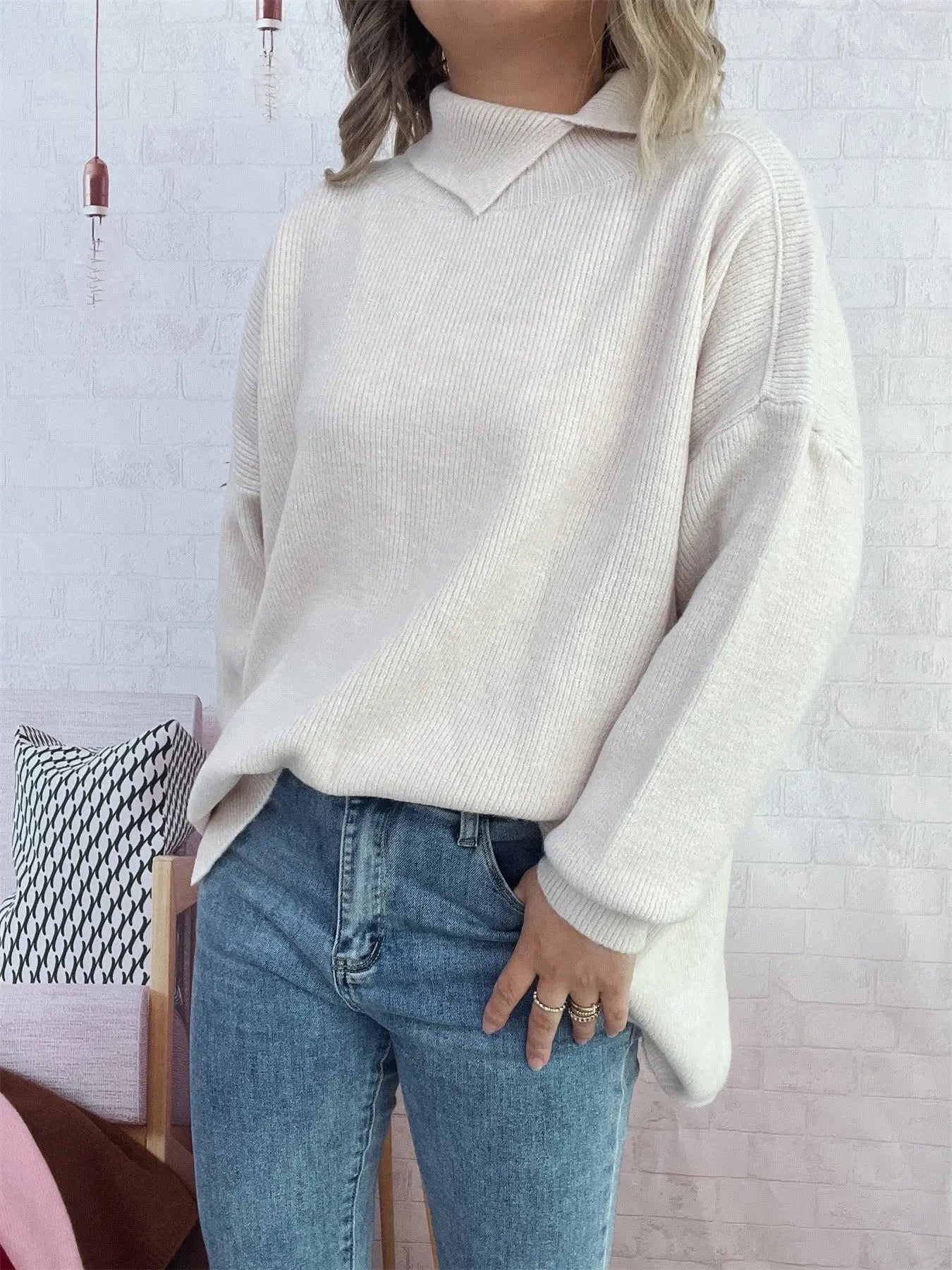 Women's Simple And Irregular Split Turtleneck Solid Color Knitted Pullover Alamode