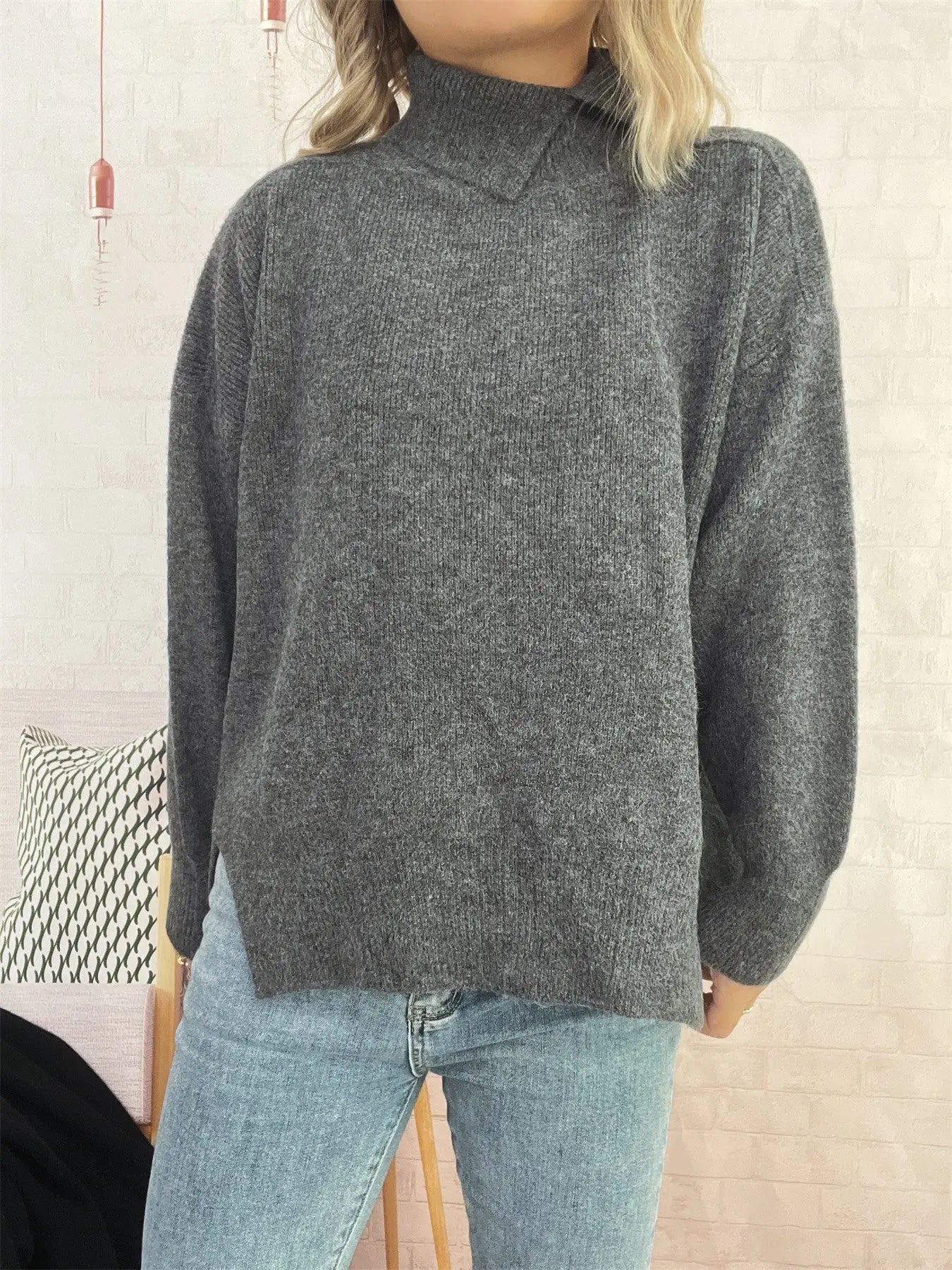 Women's Simple And Irregular Split Turtleneck Solid Color Knitted Pullover Alamode